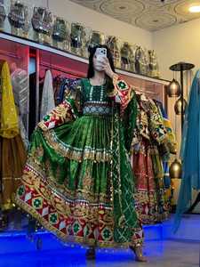 Robe afghane Kuchi vintage brodée, robe longue à ligne A, faite à la main en organza, manches longues, motif géométrique, col rond, taille empire - Product Image 5