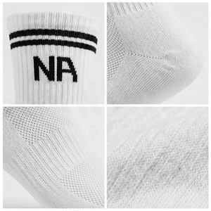 Chaussettes blanches à rayures noires et logo lettre, en coton respirant, pour le basketball, adultes, été - Product Image 4