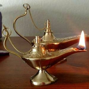 Brûleur Dhuni en laiton massif de haute qualité avec poignée longue pour la méditation spirituelle, les temples et le marché d'exportation, décoration pour la maison et l'hôtel - Product Image 1