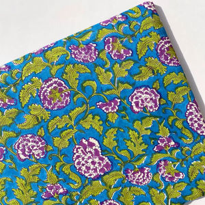 Tissu en coton naturel imprimé à la main en Inde, doux, respirant et écologique, pour la confection de robes, la décoration intérieure et l'artisanat - Multicolore - Product Image 1