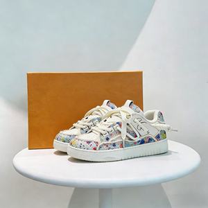 รองเท้าคุณภาพสูงระดับหรูสำหรับผู้หญิง ปี 2026 รองเท้าหนังแท้จากดีไซเนอร์ แบรนด์ดัง รองเท้าผ้าใบผู้ชายจากดีไซเนอร์ - Product Image 6