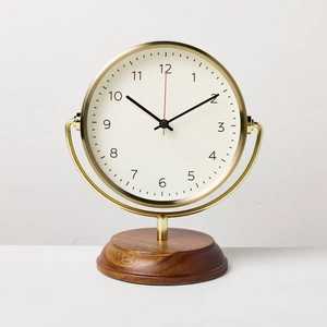 Reloj de Escritorio de Lujo en Latón Dorado con Base Giratoria, Reloj de Mesa Vintage Silencioso de Cuarzo, Reloj Redondo de Sobremesa para Decoración de Oficina - Product Image 1