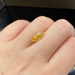 Diamant de laboratoire tendance 5.00-5.10 CTS, jaune intense fantaisie, taille marquise, certifié IGI, qualité VVS2 VS1, bijoux de qualité supérieure - Product Image 2