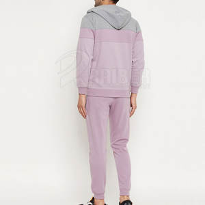 Chándal de mezcla de algodón premium para hombre que ofrece suavidad y durabilidad, disponible en stock. - Product Image 3