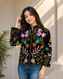 Blazer en velours noir brodé avec motif floral, col mandarin, manches longues, veste d'automne pour femme - Product Image 4