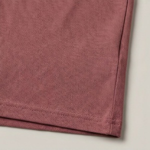 Polo de manga corta color granate para hombre, con cremallera y logotipo bordado, estilo casual elegante, corte regular. - Product Image 5