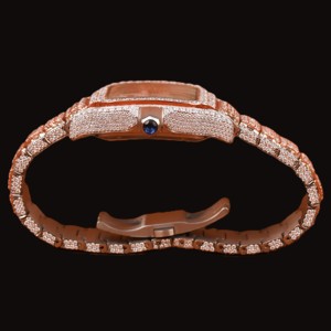 Montre pour homme bicolore style hip-hop avec boîtier carré, cadran à chiffres romains, fonction date automatique, entièrement sertie de moissanite et de diamants ronds - Product Image 5