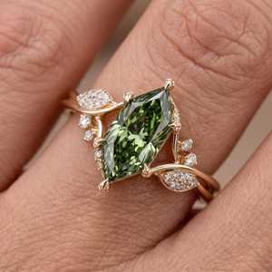Anillo Floral con Diseño de Hoja, Diamante Verde Corte Marquesa de 3.01CT, Cultivado en Laboratorio, Oro Sólido de 14K, Joyería Fina, Regalo de Compromiso o Propuesta para Ella - Product Image 1