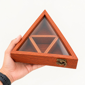 Boîte à épices triangulaire en bois artisanale avec couvercle en verre, organisateur de rangement pour épices de cuisine rustique, récipient à épices en bois décoratif - Product Image 3