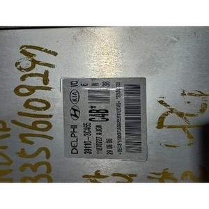ECUs y Módulos de Computación Usados para Carnaval 391103C465 - Product Image 2