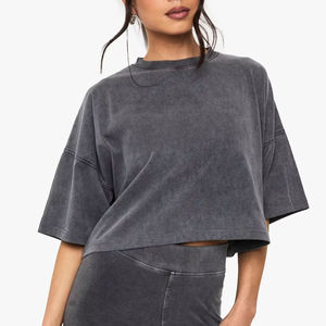 T-shirt à épaules tombantes, coupe ample et confortable, tissu doux pour un style décontracté et un usage quotidien. - Product Image 5