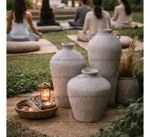 Ensemble de pots noirs classiques traditionnels en terre cuite, décor rustique pour entrée et allée de mariage, urnes décoratives de qualité export premium - Product Image 3