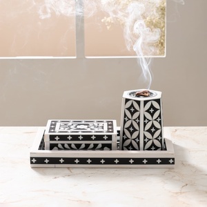 Ensemble brûleur d'encens indien en bois d'acacia et résine fait main, motif noir et blanc, diffuseur aromatique écologique, utilisation toutes saisons, objet décoratif - Product Image 1