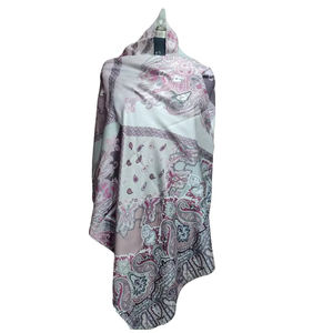 Bufanda de Lana de Estilo Nuevo, Multicolor, con Estampado a Mano y Serigrafía, Disponible en India a Precio de Mayoreo. - Product Image 2