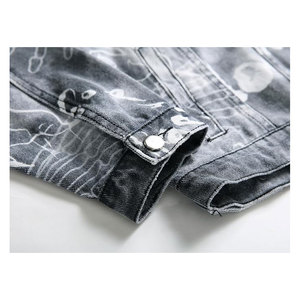 แจ็คเก็ตยีนส์เดนิมสำหรับผู้ชาย ทรงสลิมฟิต ขาดเซอร์ๆ สไตล์วินเทจ แฟชั่นสตรีทแวร์ เสื้อโค้ทยีนส์สีน้ำเงินคลาสสิก - Product Image 6