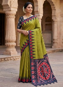 Sari en polyester imprimé pour femme, idéal pour Diwali, séchage rapide, sans plis, tenue décontractée pour fêtes, vêtement ethnique élégant à drapé fluide - Product Image 2