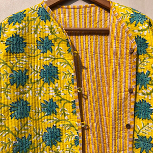 Best Quality Women's Short Vintage <b>Quilted</b> Winter Coat Handmade Multi-Patchwork Cotton Kantha <b>Jacket</b> Casual Floral Print Fabric - Product Image 1