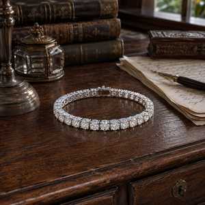 Bracelet tennis en diamants Moissanite VVS Iced Out, fermoirs classiques et sécurisés, bracelet moderne et tendance pour femme. - Product Image 5