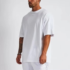 Camiseta Blanca Transpirable con Logotipos Personalizados, de Manga Corta, Cuello Redondo, Diseño Sólido Informal, 100% Algodón Jersey - Product Image 5
