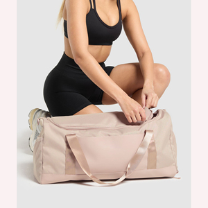 Bolsa de Viaje Ligera al por Mayor para Hombres y Mujeres, Bolsa de Lona Resistente de Nailon para Aventuras al Aire Libre, Senderismo, Gimnasio y Viajes de Fin de Semana - Product Image 4