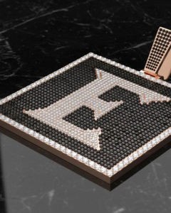 จี้เพชรแบบ Iced Out สั่งทำตามตัวอักษรชื่อ  จี้เงินแท้ 925 ประดับเพชร VVS มอยส์ซาไนต์ สไตล์ฮิปฮอป จี้สองสีแบบ Iced Out - Product Image 1