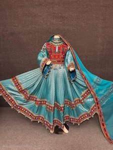 Vestidos afganos de estilo Banarsi con logotipo personalizado, MOQ bajo, para bodas, transpirables, 100% poliéster, estilo Kuchi, para fiestas, para mujeres. - Product Image 2