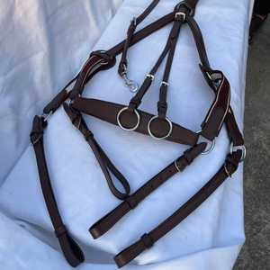 Martingala resistente para caballos, para montar y entrenar, de cuero duradero con hebillas seguras y correas ajustables. La mejor calidad. - Product Image 1