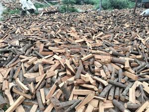 Bûches de bois dur coupées en gros pour foyers extérieurs et poêles à bois – Produit énergétique pour feux de camp - Product Image 4