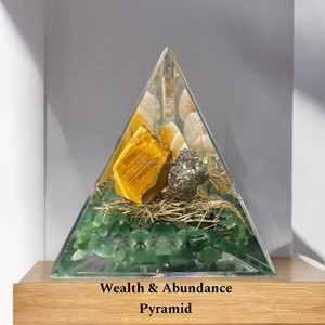 Fournisseur en gros Prospérité Croissance Richesse Méditation Orgone Pyramide Fabriquée en Pierres Précieuses Pyrite Oeil de Tigre Citrine Jade Vert - Product Image 2