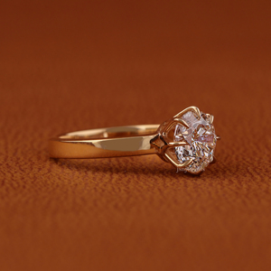 Anillo de Compromiso de Oro de 14k con Diamante Cultivado en Laboratorio de Forma Redonda, Claridad VVS2/VS1, Corte Brillante Redondo, Certificado IGI - Product Image 2