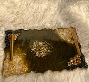 Handmade Serving Tray Resin Craftsmanship With Elegant Design for Modern Interior Decor Enhancement - Product Image 3