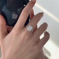 Cincin Pernikahan Perak Sterling 925 Moissanite Mewah Terlaris, Perhiasan Berkualitas Tinggi, Cincin Tunangan Wanita yang Indah