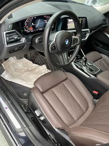 Auto Usate |   BMW Serie 3. Auto Usata a Benzina 320 con Pacchetto Sport, Best Seller, Molto Richiesta - Product Image 2