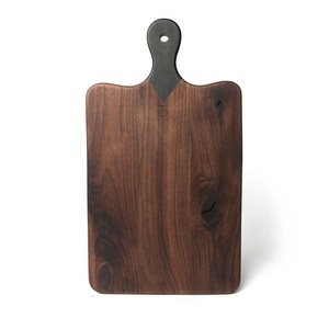 Planche à découper en bois d'acacia indien faite à la main, très vendue, pour cuisine et restaurant, taille, forme et couleur personnalisables - Product Image 5