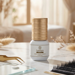 กาวติดขนตาปลอม Lashya Swift Adhesive 0.5s แรงยึดติดสูง สำหรับต่อขนตา ปริมาณ 10 มล. (รับผลิตแบรนด์ส่วนตัว) - Product Image 1