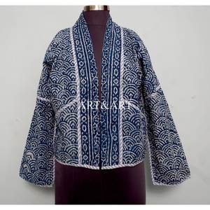 Chaqueta de invierno de algodón acolchada étnica hecha a mano para mujer, estampada con Kantha floral, abrigo corto tejido a mano, albornoz, venta al por mayor - Product Image 1