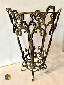 Paragüero de Metal de Latón Antiguo con Diseño de Espiral Ornamental, de Una Sola Cara, para Decoración del Hogar - Product Image 6