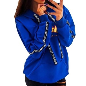 Sweat-shirt à capuche pour femme, manches longues, en mélange de coton doux, parfait pour la superposition en automne et en hiver. - Product Image 4