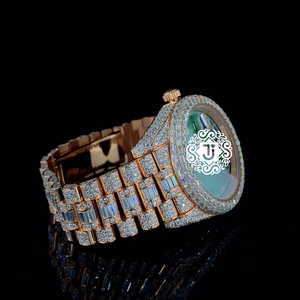 Montre-bracelet en acier inoxydable de qualité supérieure, sertie de diamants, boîtier durable avec design brillant pour les occasions décontractées, les fêtes et les soirées - Product Image 5