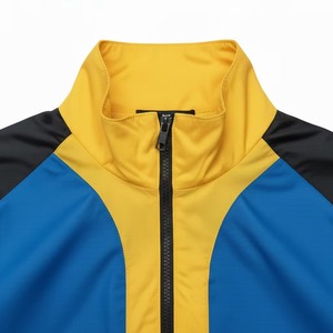 Conjunto Deportivo Personalizado al por Mayor de Alta Calidad, Chaqueta Cortavientos Unisex Informal de Lona con Cremallera y Pantalones Cortos de 2 Piezas - Product Image 6