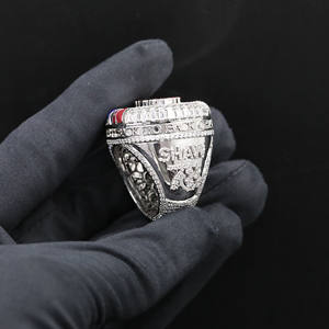 Bague de fiançailles de luxe en argent plaqué avec pierre précieuse Moissanite Royal Ice Crown King, 0,5 carat DEF - Product Image 6