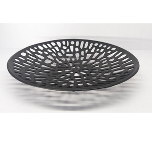 Bandeja Redonda Hecha a Mano de Aluminio Plateado, Plato Decorativo de Metal con Diseño de Pétalos, Decoración para el Hogar, Forma Novedosa - Product Image 2