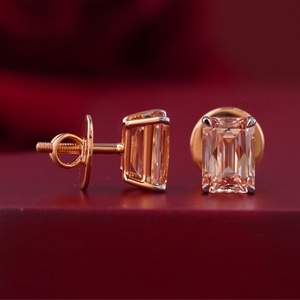 ต่างหูเพชรทรงเหลี่ยมสีชมพู 4.07 กะรัต ทองคำโรสโกลด์ 14K เพชรเลี้ยงในห้องปฏิบัติการ ความใส VVS1 มีตัวเลือกทองคำขาวและทองคำเหลือง 18K - Product Image 4