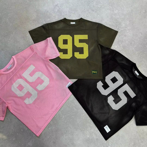 Camiseta Oversize de Malla con Gráfico del Número 95, Transpirable, Estilo Urbano, Rosa, Negro, Verde Oliva, Unisex - Product Image 2