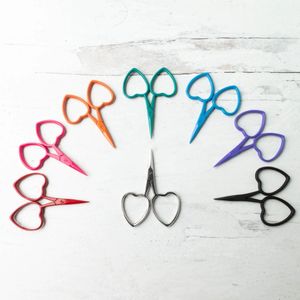 กรรไกรขนาดเล็ก DEGEN Heart Mini Scissors Little Love กรรไกรปักลายขนาดเล็ก Little Love Scissors Kelmscott Designs - Product Image 5