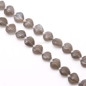 Perles de pierre de lune grise naturelle sculptées en forme de cœur, perles de pierres précieuses sculptées à la main pour la création de bijoux, taille 10-11 mm, fabriquées par le fabricant, 8 pouces. - Product Image 4