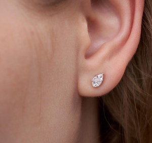 Élégantes boucles d'oreilles en or 14 carats avec diamants de laboratoire certifiés IGI, plaquées or, bijoux fins de luxe à finition polie pour mariage et anniversaire - Product Image 5