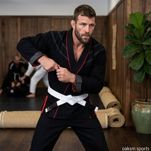 Kimono de Jiu Jitsu Personalizado, Material de Tejido Perlado, Kimono Brasileño de Jiu Jitsu con Parches Bordados, Todos los Colores, Negro y Blanco - Product Image 1