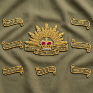 Patch en tissu brodé rectangulaire à coudre, Australie 1901-2001, avec armoiries et motif kangourou et émeu, recto et verso - Product Image 5