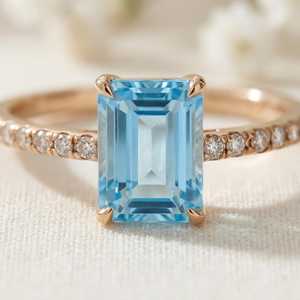 Anillo de Eternidad de Plata de Ley 925 con Diseño Romántico Clásico, Anillo con Piedra de Topacio Azul Cielo Natural, Anillo para Uso Diario - Product Image 1